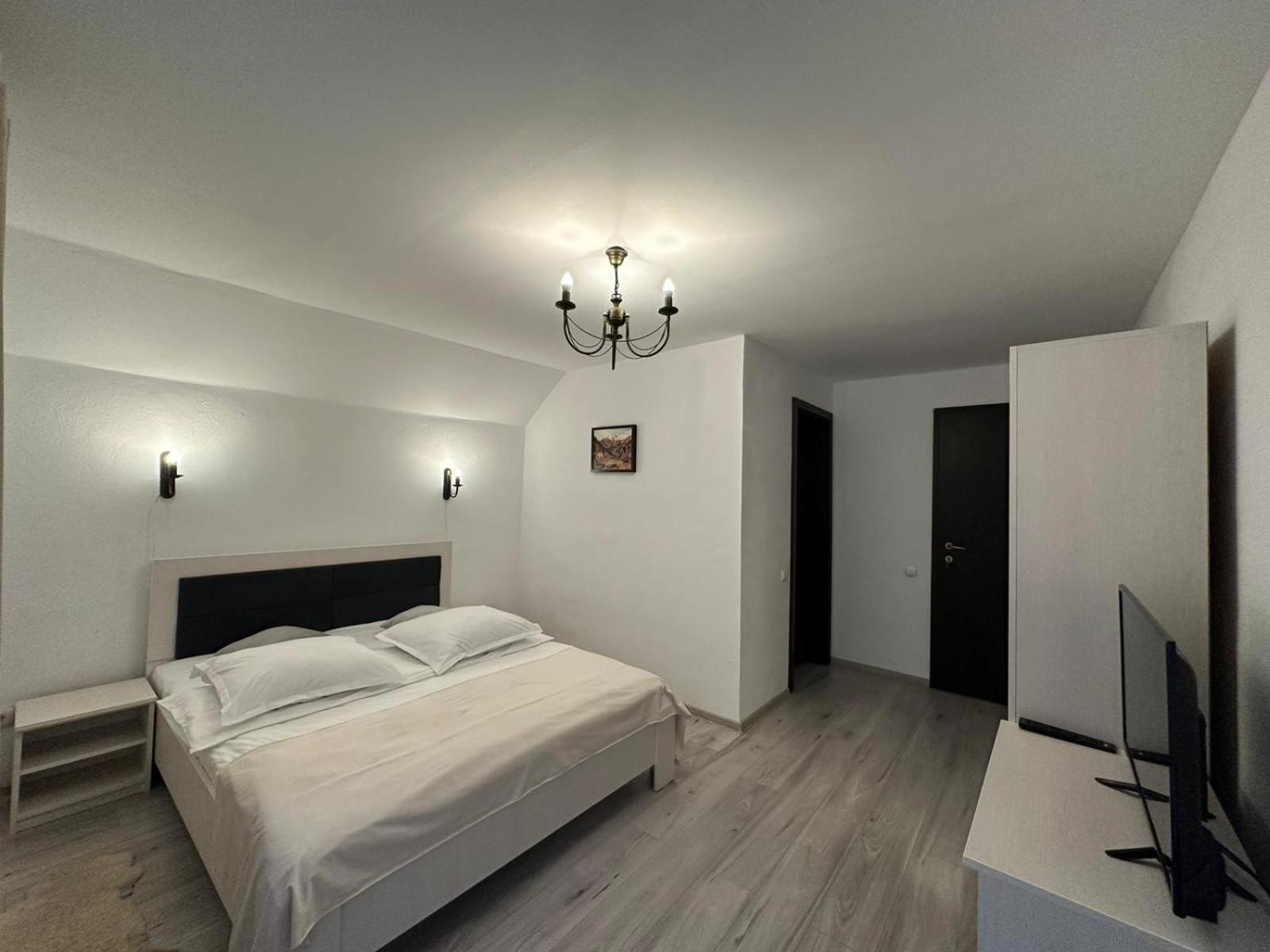 Hotel Casuta De Langa Izvor Moeciu De Sus Exteriér fotografie