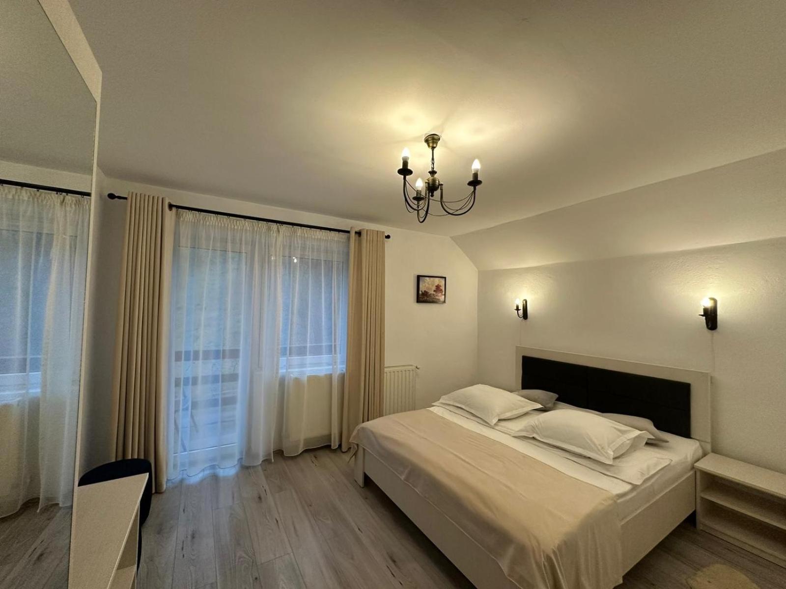 Hotel Casuta De Langa Izvor Moeciu De Sus Exteriér fotografie