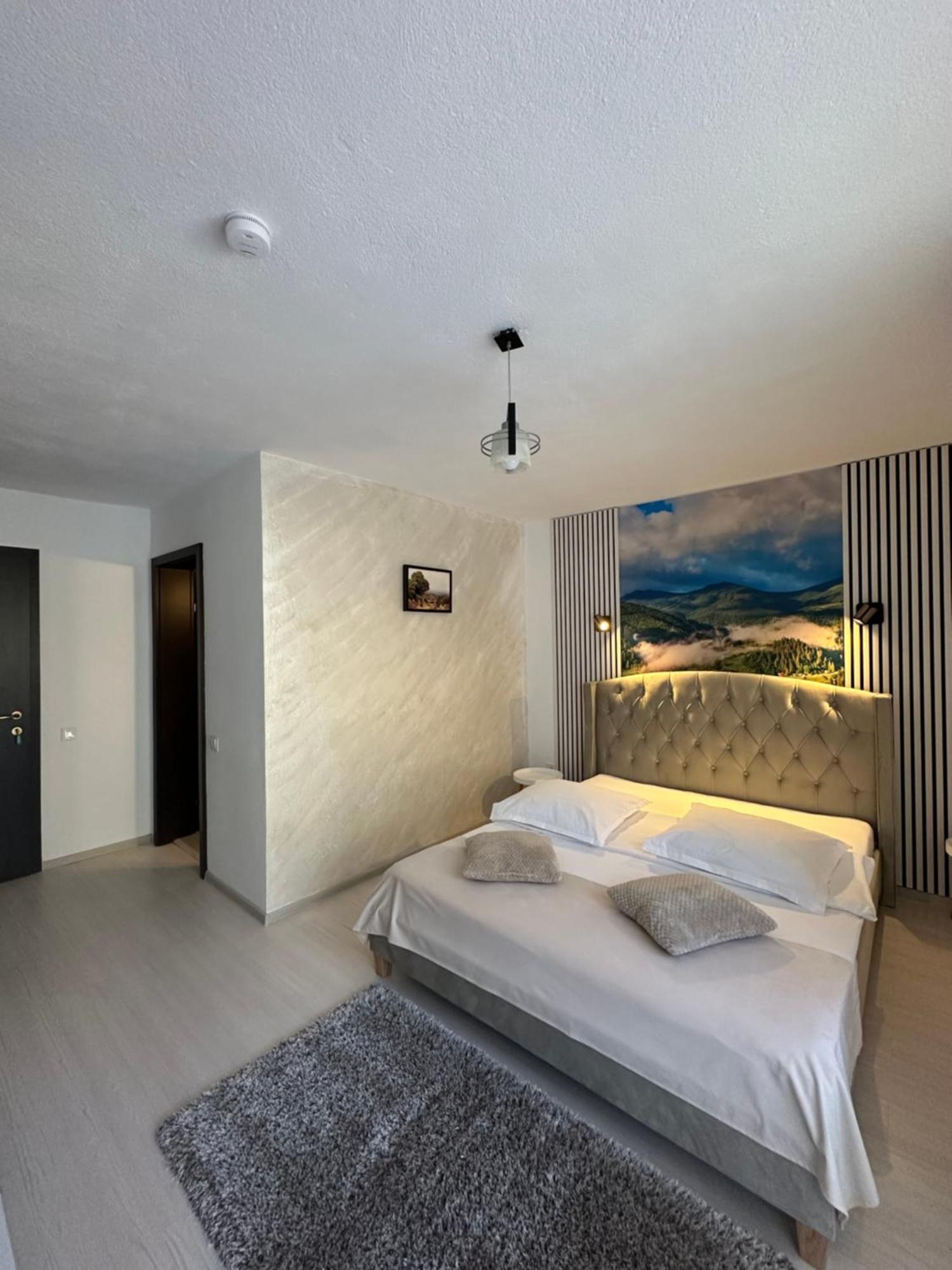 Hotel Casuta De Langa Izvor Moeciu De Sus Exteriér fotografie